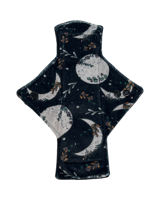 Stash Dash Event 2023 - Backed with Softshell Fleece Summer Eve Limited Edition Minky Single Light Flow Day Pad - Tree Hugger Cloth Pads