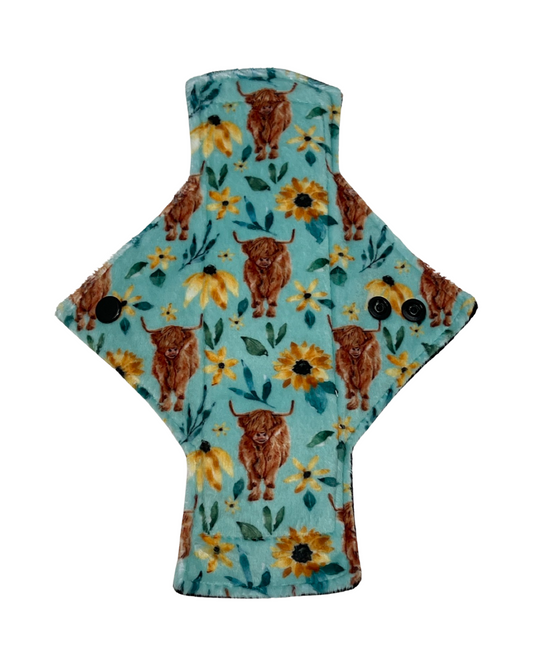 Stash Dash Event 2023 - Backed with Softshell Fleece Highland Cows Limited Edition Minky Single Light Flow Day Pad - Tree Hugger Cloth Pads