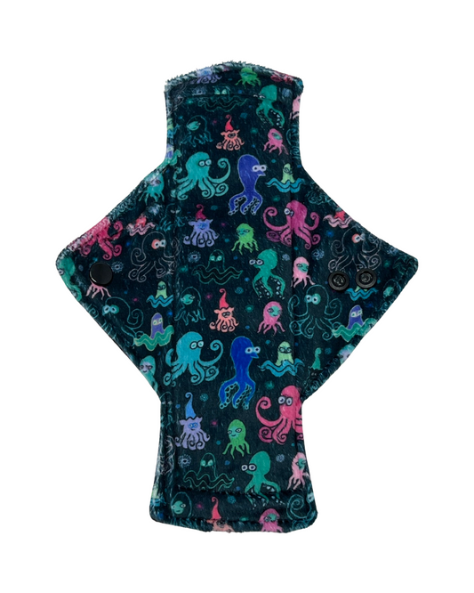 Stash Dash Event 2023 - Backed with Softshell Fleece Sea Creatures Limited Edition Minky Single Light Flow Day Pad - Tree Hugger Cloth Pads