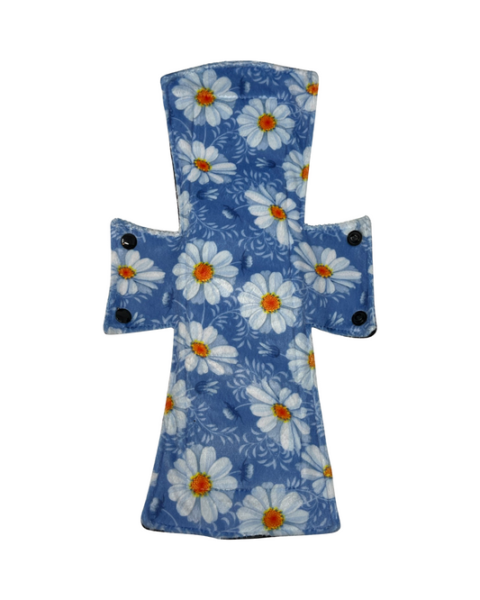 Stash Dash Event 2023 - Backed with Softshell Fleece White Daisies Limited Edition Minky Single Night/Postpartum Pad - Tree Hugger Cloth Pads