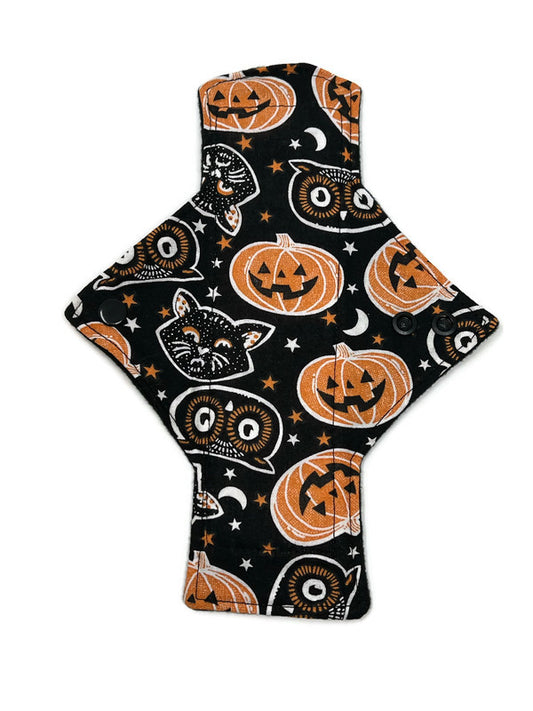 Black Halloween Eve Limited Edition Cotton Single Light Flow Day Pad